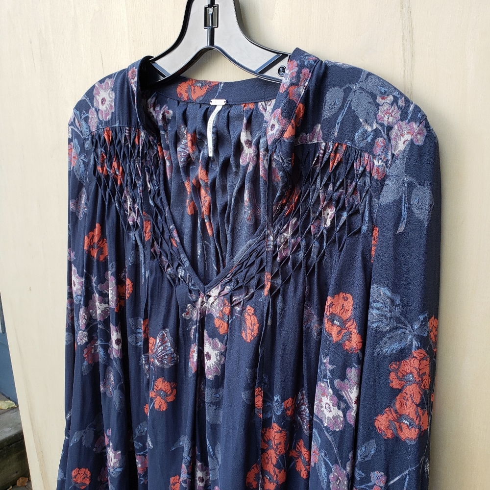Free People Blue Pebble Crepe Bouse - Boho - XS - Picture 4 of 16